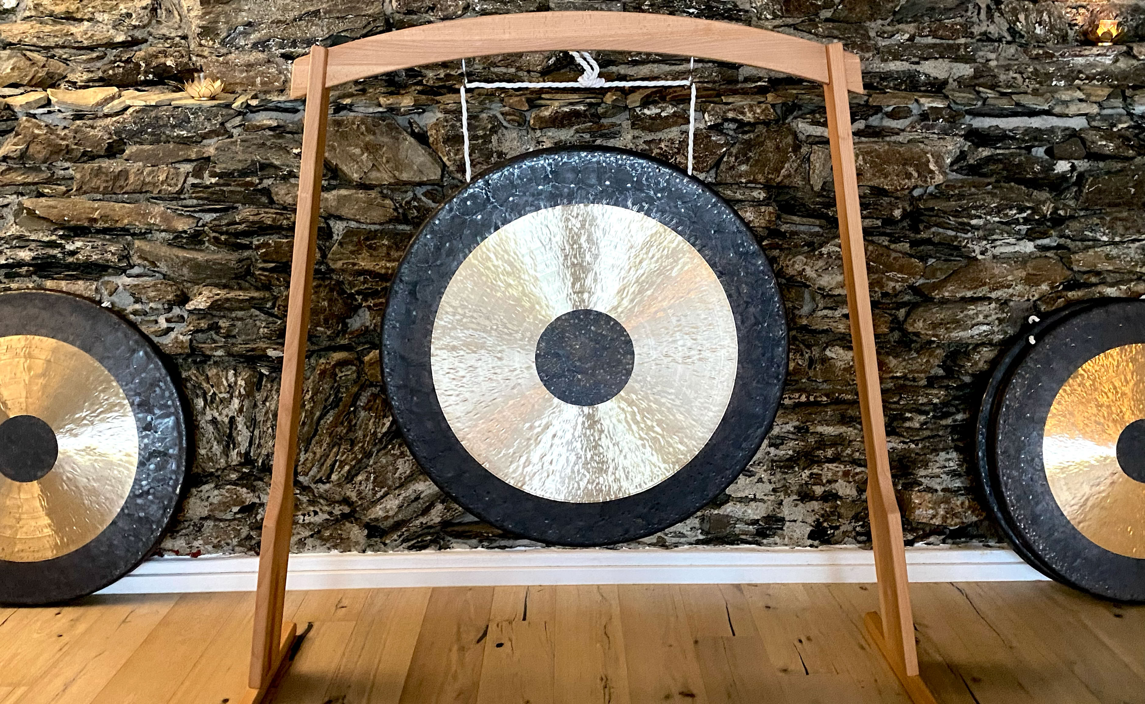 Mit so einem Gong spiele ich in der Kirche am Markt, Essen-Kettwig